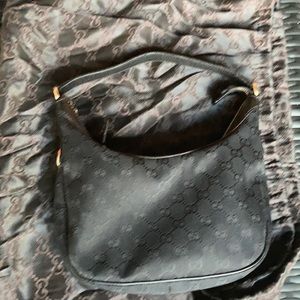Gucci small handbag Authentic